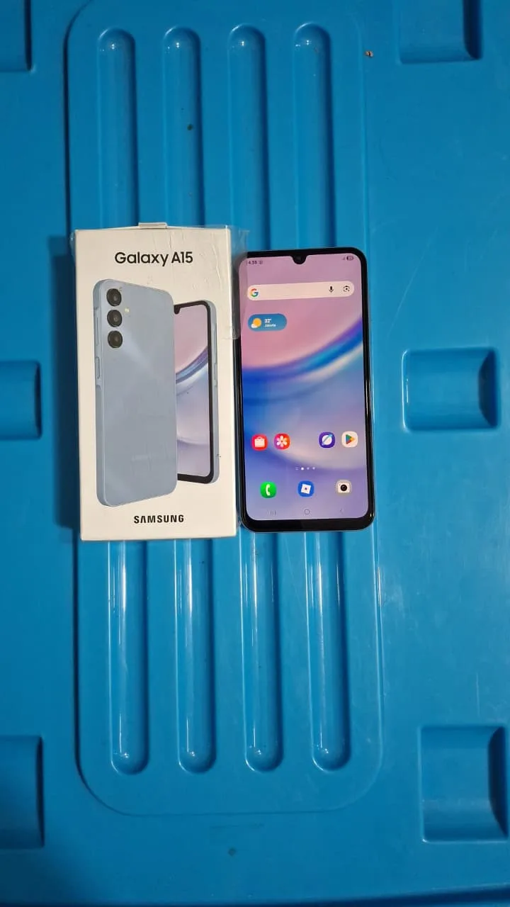 Samsung Galaxy A15 (Biru, 8GB/256GB)